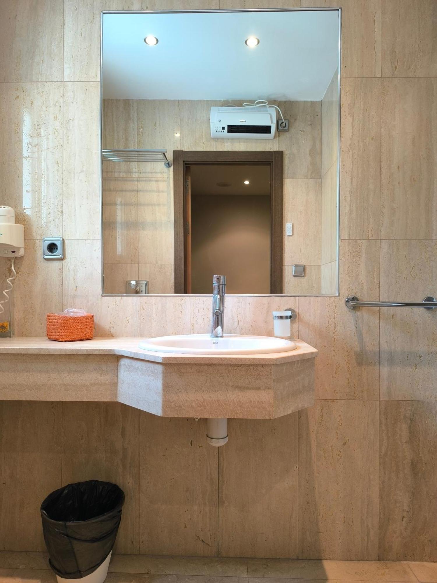 Hotel Santa Barbara Andorra Dış mekan fotoğraf